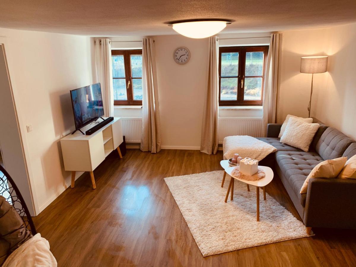 Felix Living 2, Cozy & Modern & Netflix Wohnung Mit Blick Ins Gruene Passau Bagian luar foto